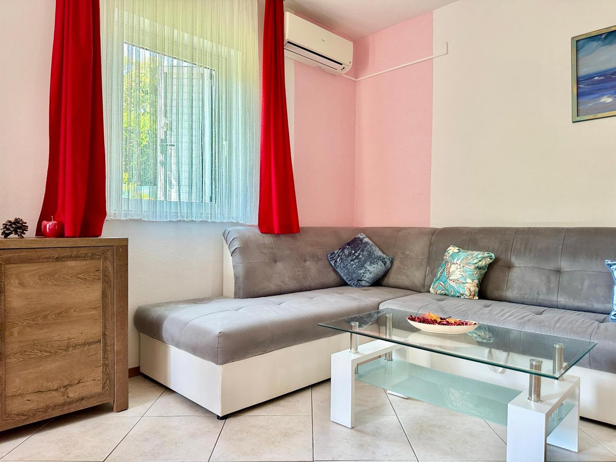 Apartments Dugonjic อูมัค ภายนอก รูปภาพ